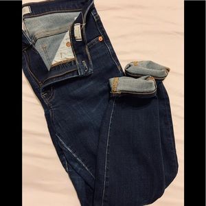 Madewell skinny jeans: larkspur wash